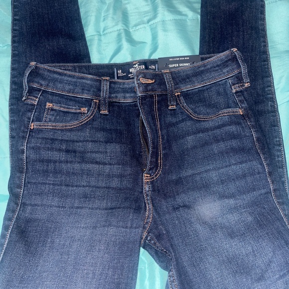 Hollister Jeans - Picture 3 of 5